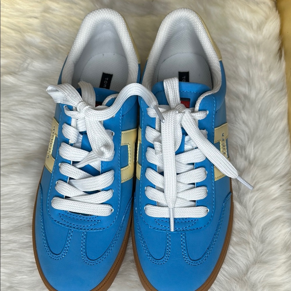 Tommy Hilfiger Blue and White Sneakers